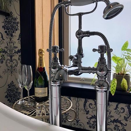Stunning Period Property In The Heart Of The City Aberdeen Eksteriør billede